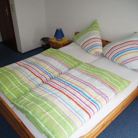 Hotel Dorfkrug Buesum Екстер'єр фото
