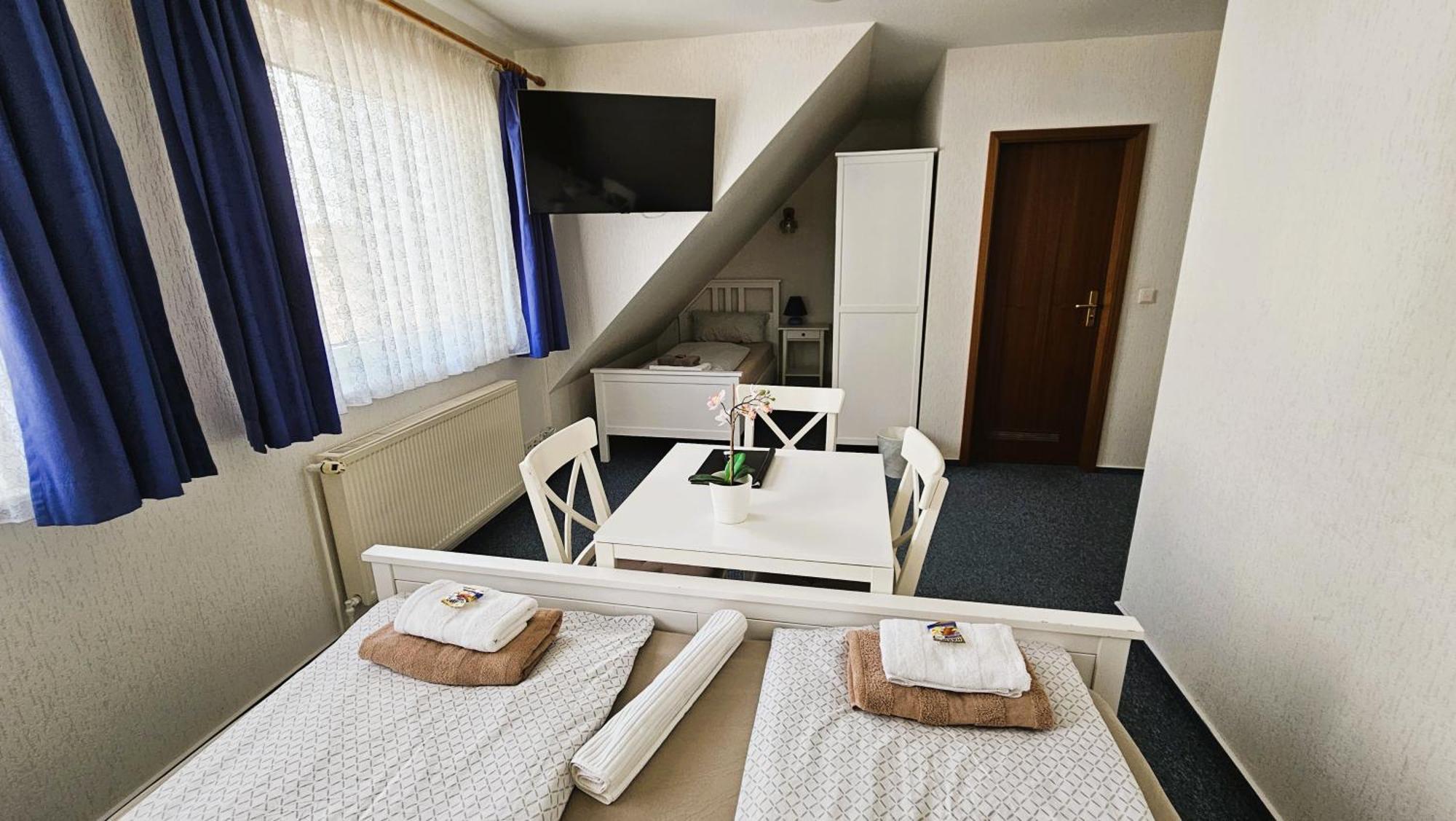 Hotel Dorfkrug Buesum Екстер'єр фото