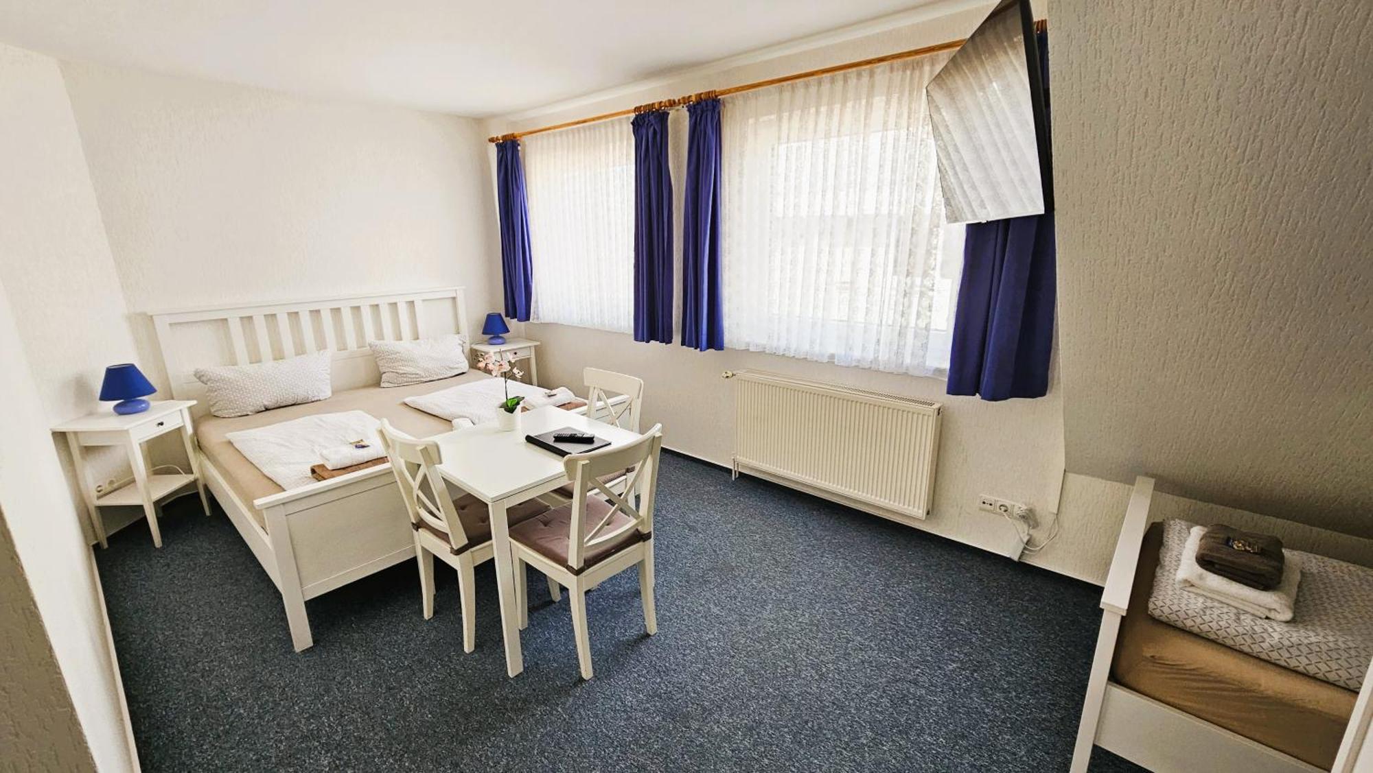 Hotel Dorfkrug Buesum Екстер'єр фото
