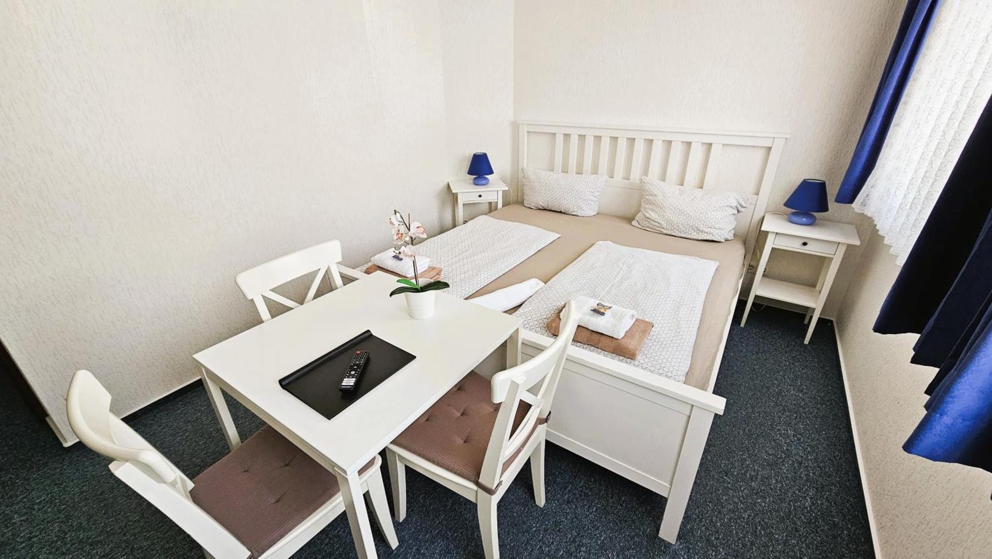 Hotel Dorfkrug Buesum Екстер'єр фото